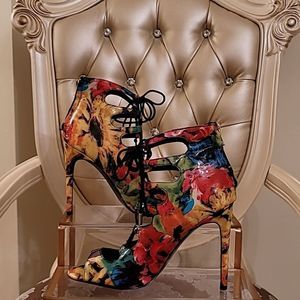 Steve Madden Cythiaa Floral Multi Lace-Up Peep Toe Booties